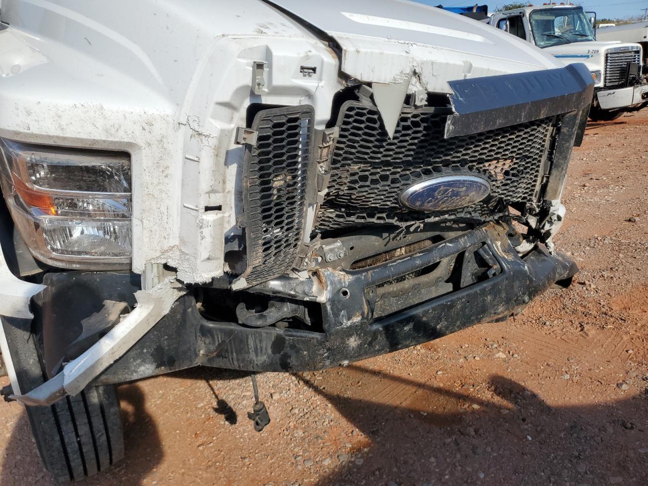 2022 Ford F750 Chipper Truck