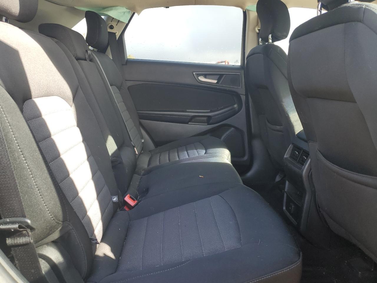 2019 Ford Edge se