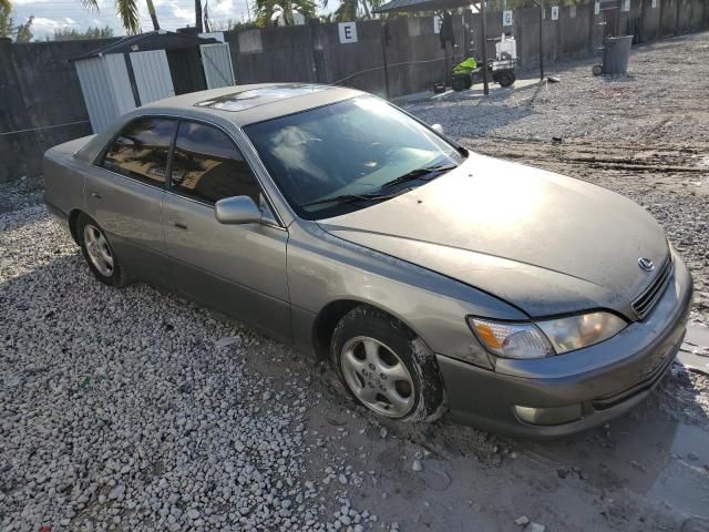 2000 Lexus ES 300