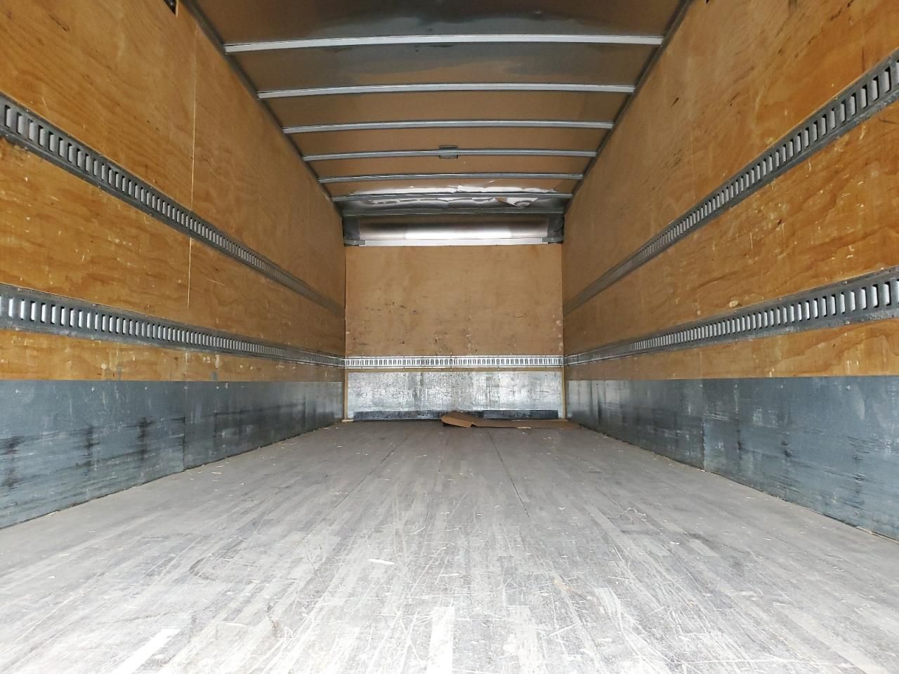 2020 Freightliner M2 106 MED-BOX Truck