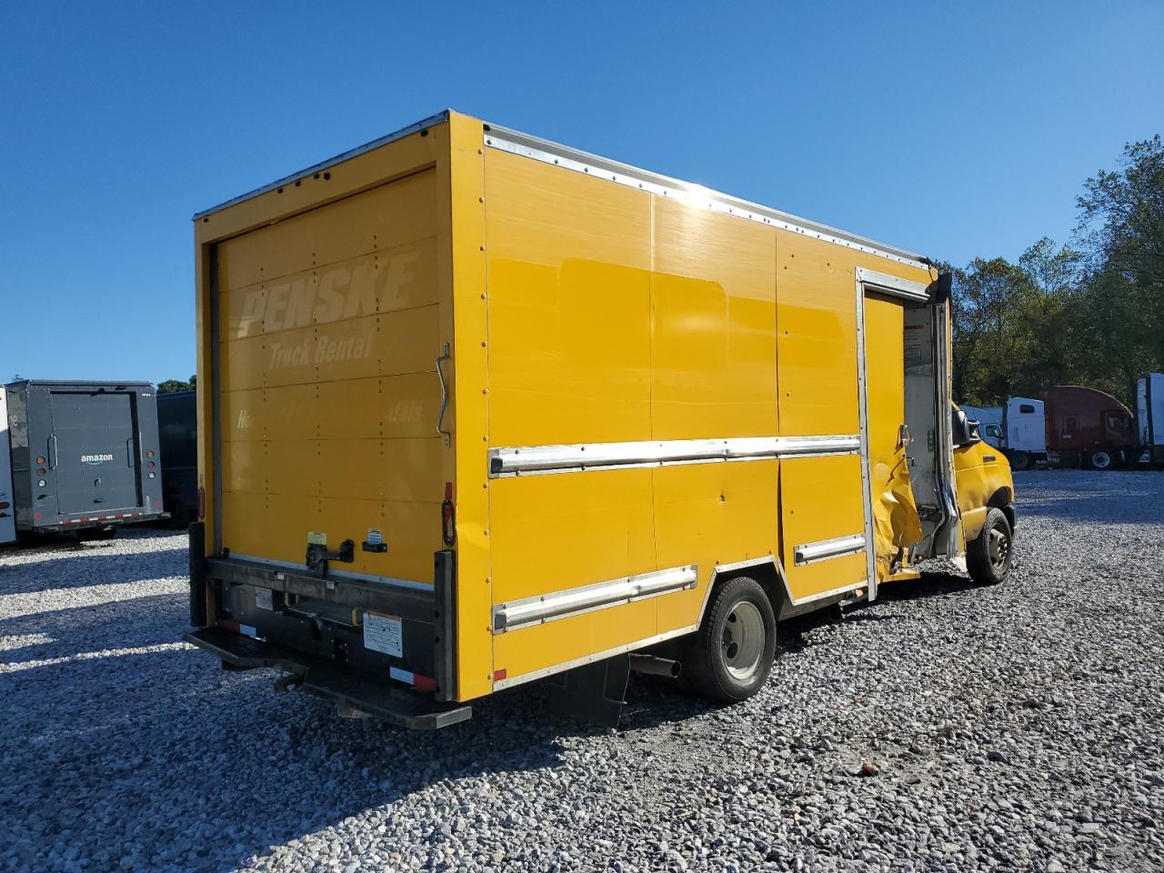2023 Ford Econoline E350 Super Duty Cutaway Van
