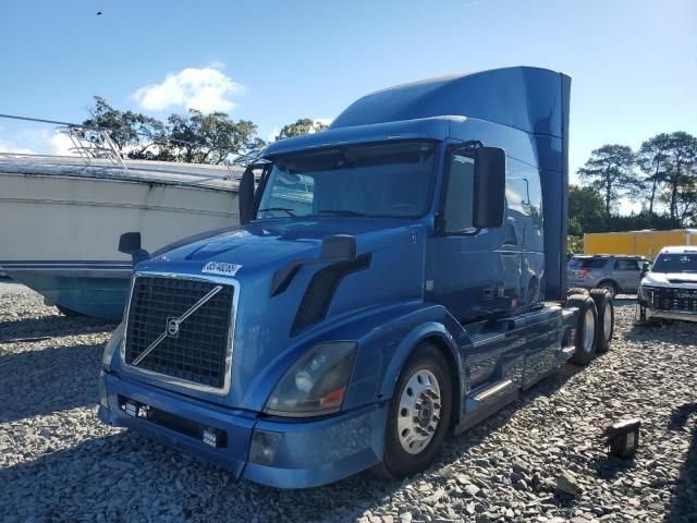 2013 Volvo VN VNL