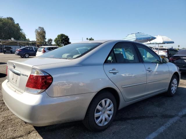 2005 Toyota Camry LE