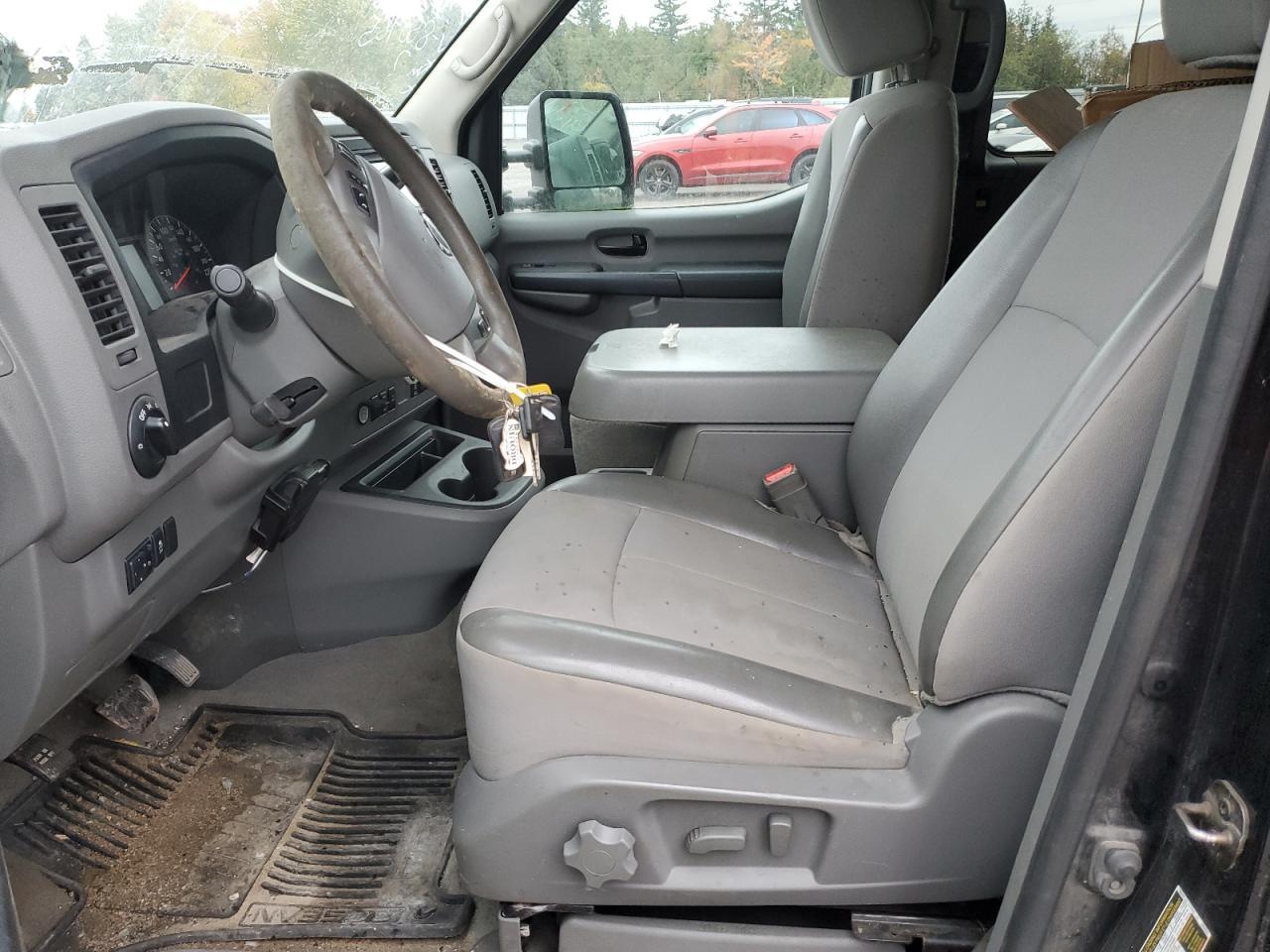 2017 Nissan NV 3500 S