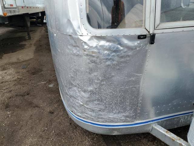 1970 Airstream Land Yacht