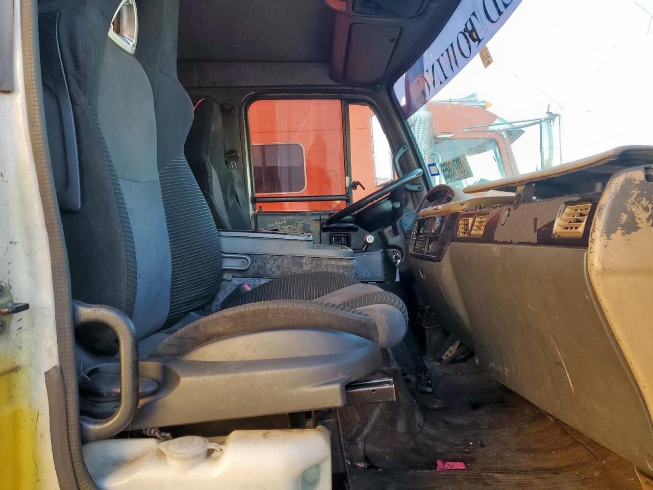 2007 Nissan UD Rollback TOW Truck