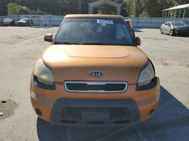 2011 KIA Soul +