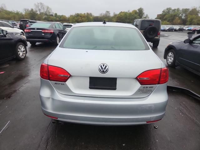 2013 Volkswagen Jetta SE