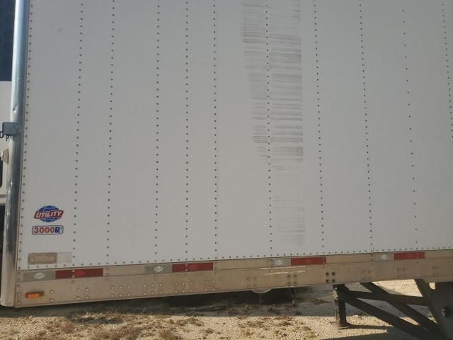 2013 Utility Refer Trailer