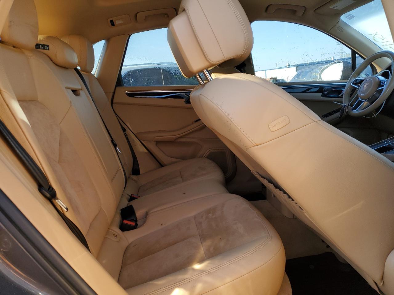 2015 Porsche Macan s