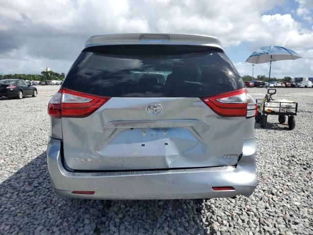 2016 Toyota Sienna LE