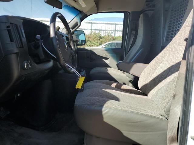 2020 Chevrolet Express G2500