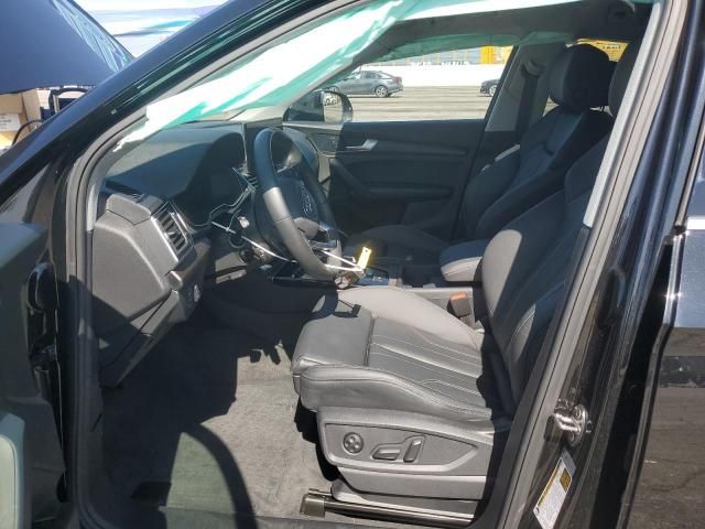 2024 Audi Q5 E Premium 55