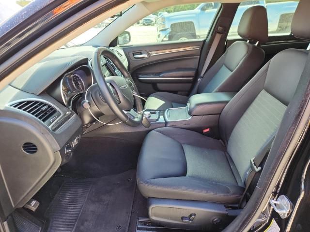 2018 Chrysler 300 Touring