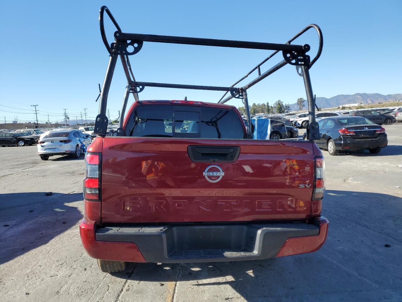 2022 Nissan Frontier s