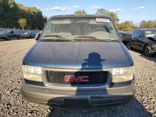 2000 GMC Safari XT
