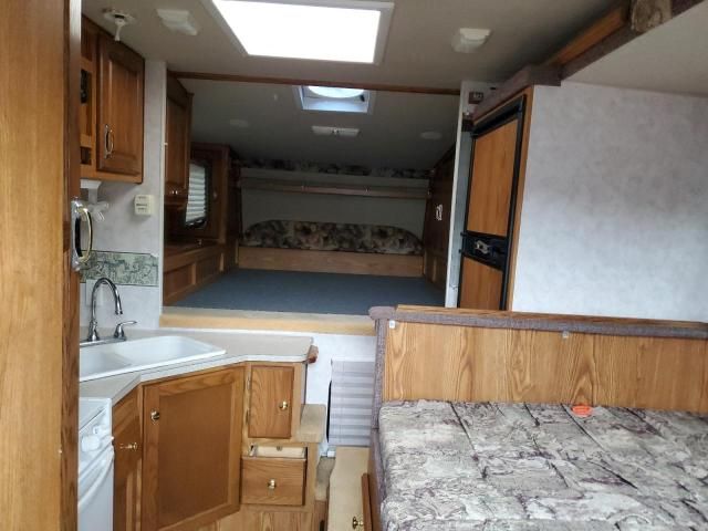 2004 Arctic Fox Camper