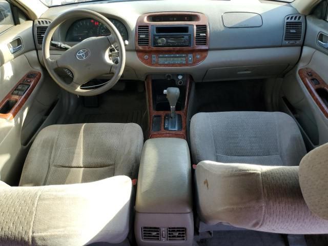 2004 Toyota Camry LE