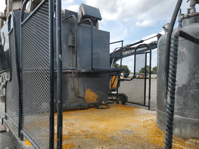 2011 Mack Paint Striping Truck