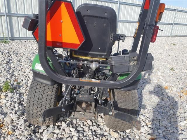 2018 John Deere 1025R Tractor