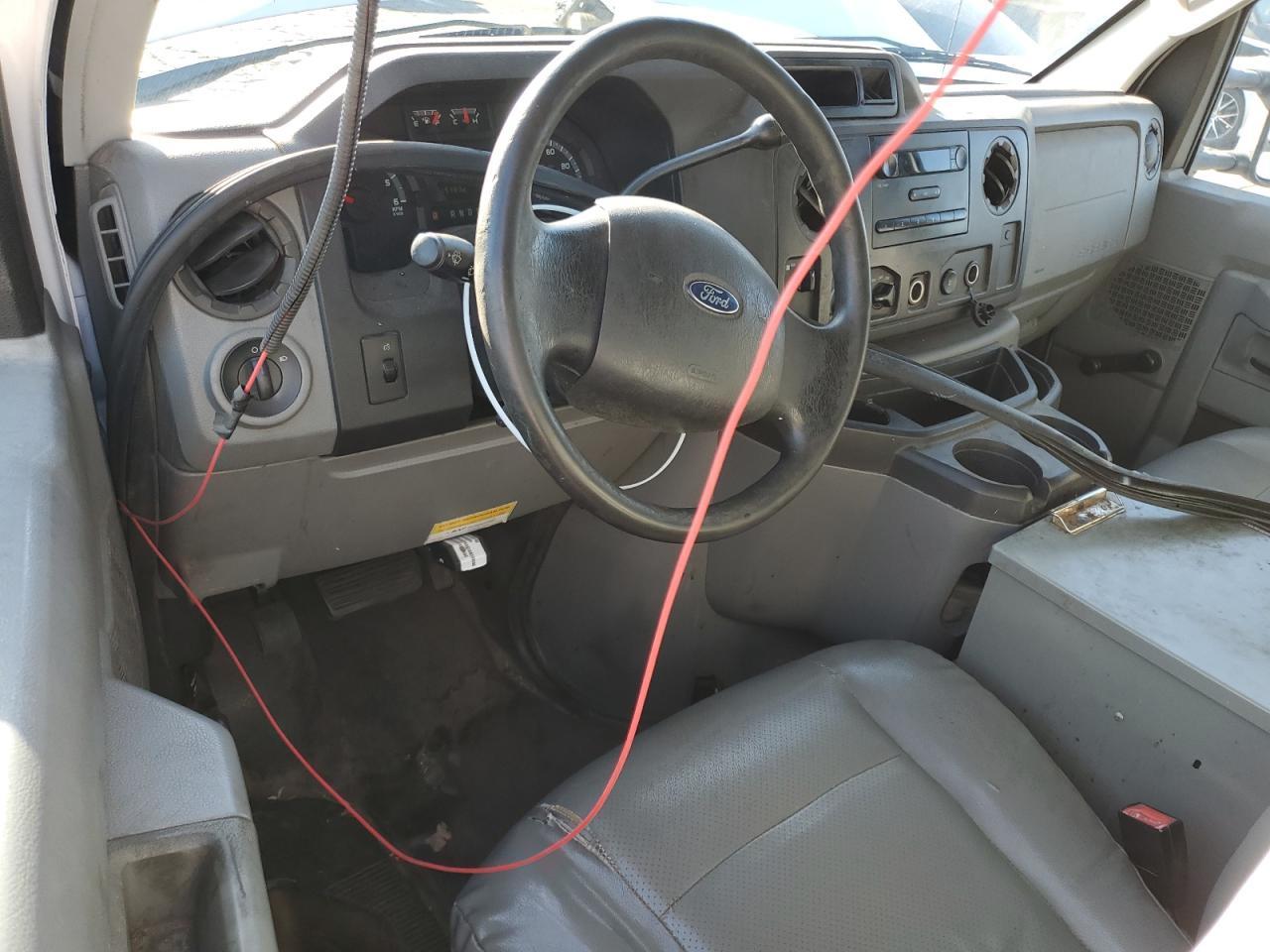 2011 Ford Econoline E250 van