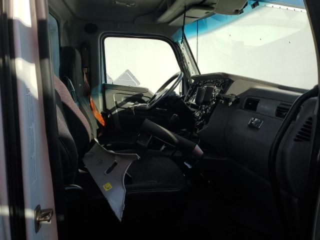 2017 Kenworth T680 Semi Truck