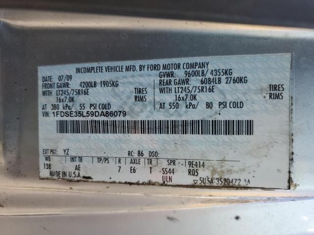 2009 Ford Econoline E350 Super Duty Cutaway Van