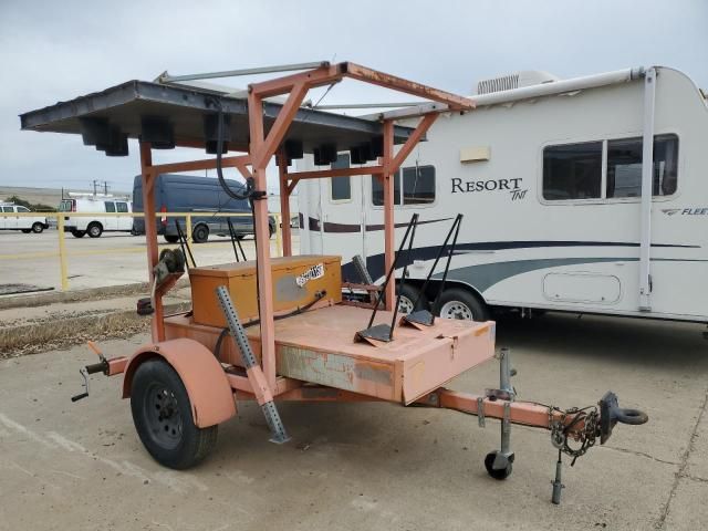 2005 Arrow 2005 Team Fenex TMABVA-15 Arrow Board Trailer