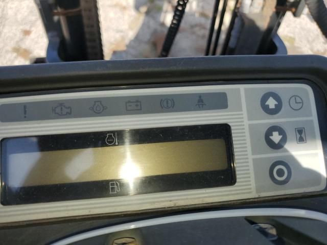 2013 Nissan Forklift