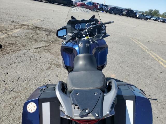 2013 Triumph Trophy SE