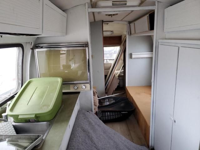 1970 Airstream Land Yacht