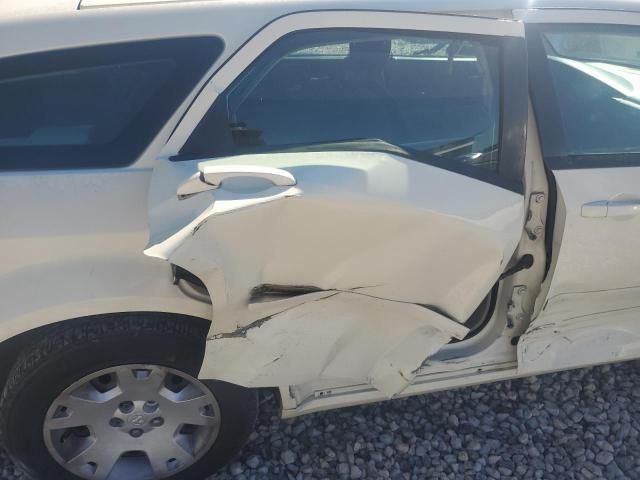 2005 Dodge Magnum se