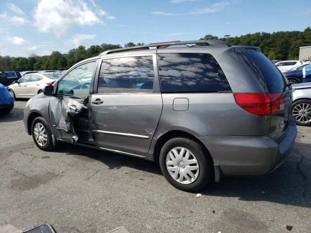 2005 Toyota Sienna CE