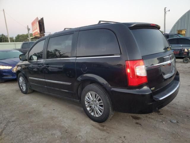 2015 Chrysler Town & Country Touring L