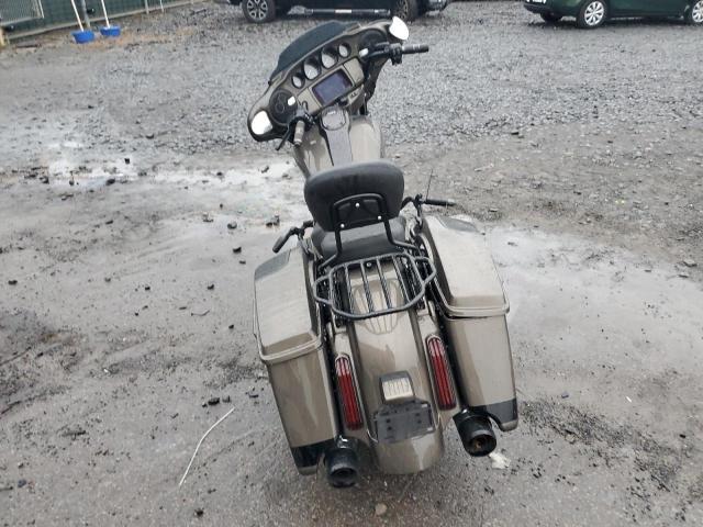 2021 Harley-Davidson Flhxse