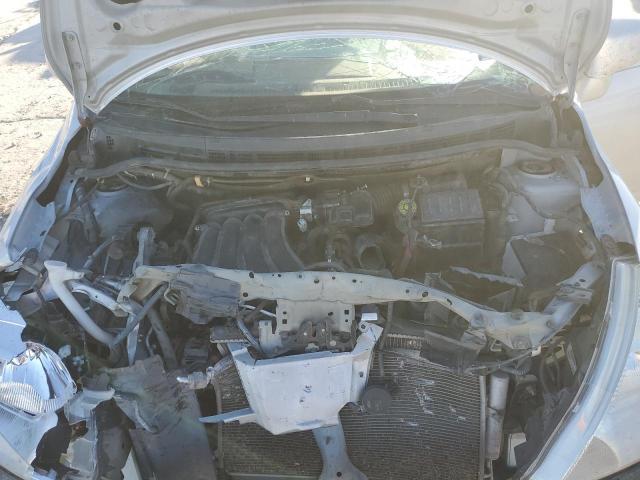 2011 Nissan Versa s