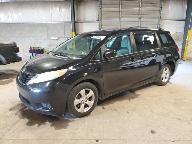 2013 Toyota Sienna LE