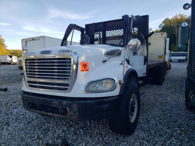 2005 Freightliner M2 112 MED-Flat BED Truck