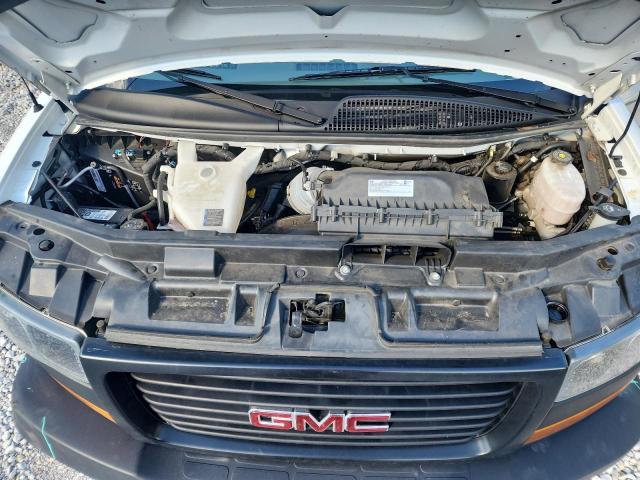 2024 GMC Savana Cutaway G3500