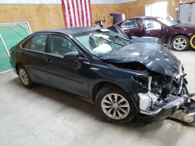 2016 Toyota Camry Hybrid le