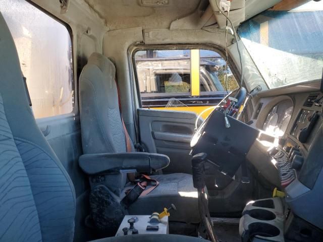 2017 Kenworth T880 Dump Truck