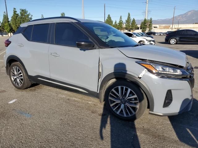 2023 Nissan Kicks sr