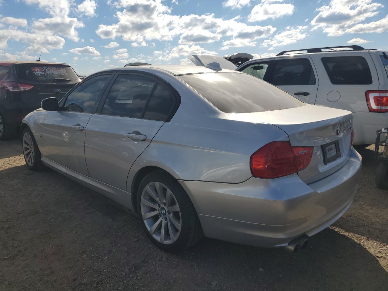2011 BMW 328 xi Sulev