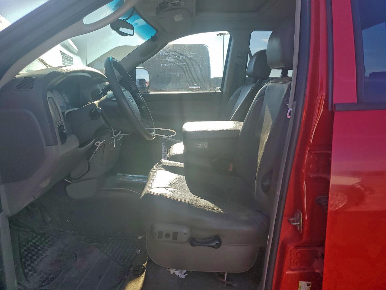2005 Dodge Ram 1500 st