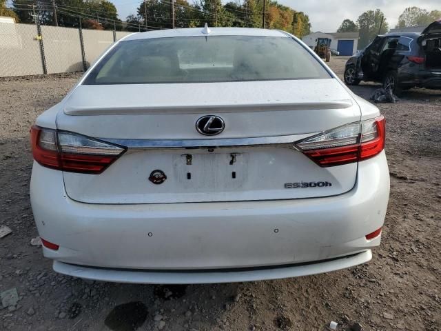 2016 Lexus ES 300H