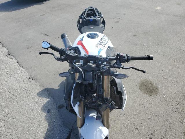 2024 BMW S 1000 R