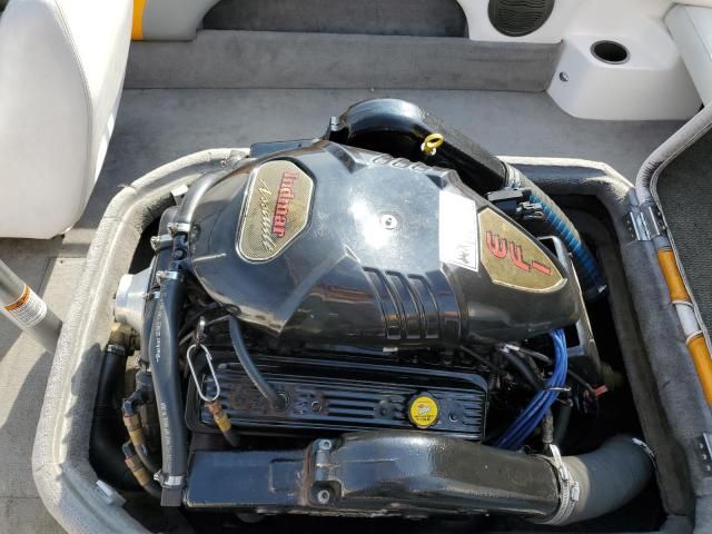 2004 Boat Boat