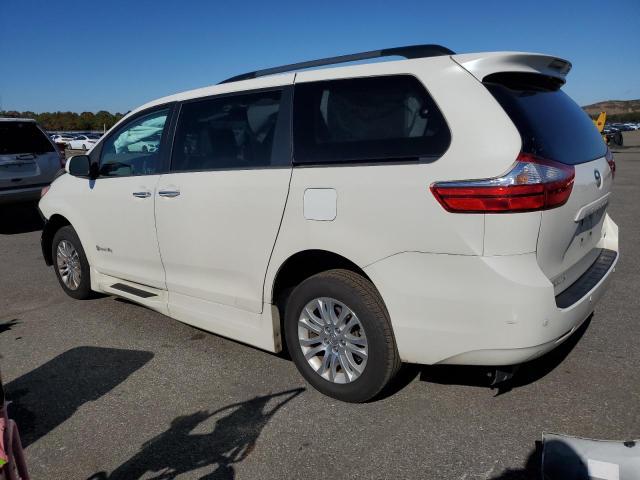 2016 Toyota Sienna xle