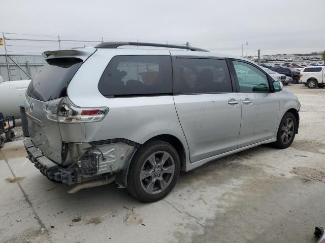 2019 Toyota Sienna se