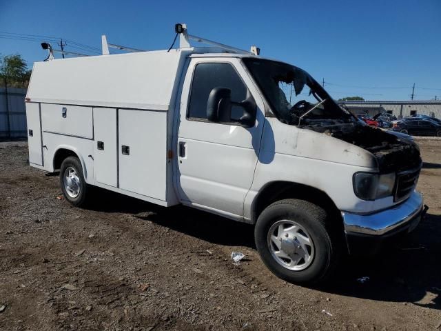 2006 Ford Econoline E350 Super Duty Cutaway Van
